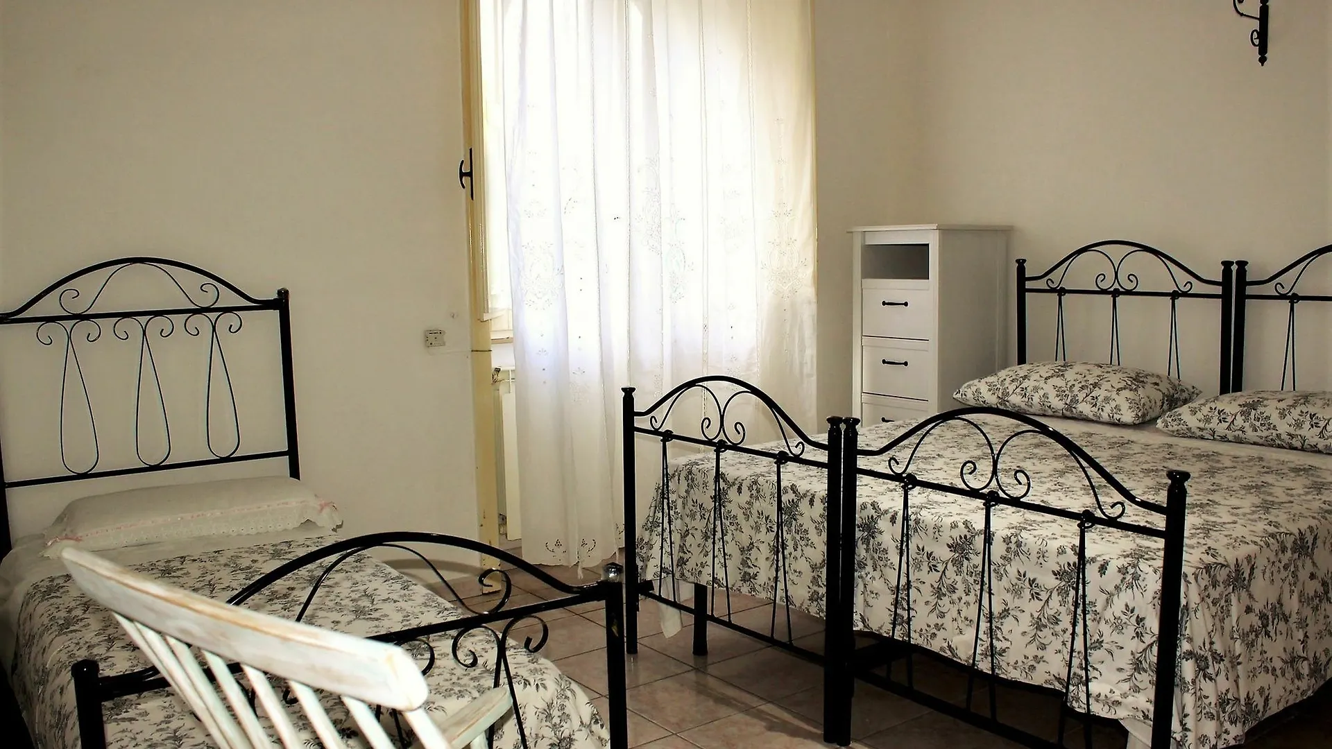 Apartment With 3 Bedrooms In Lecce, With Enclosed Garden And Wifi - 3